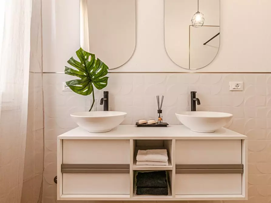 Immagine 34 di Appartamento in vendita  a Pontedera