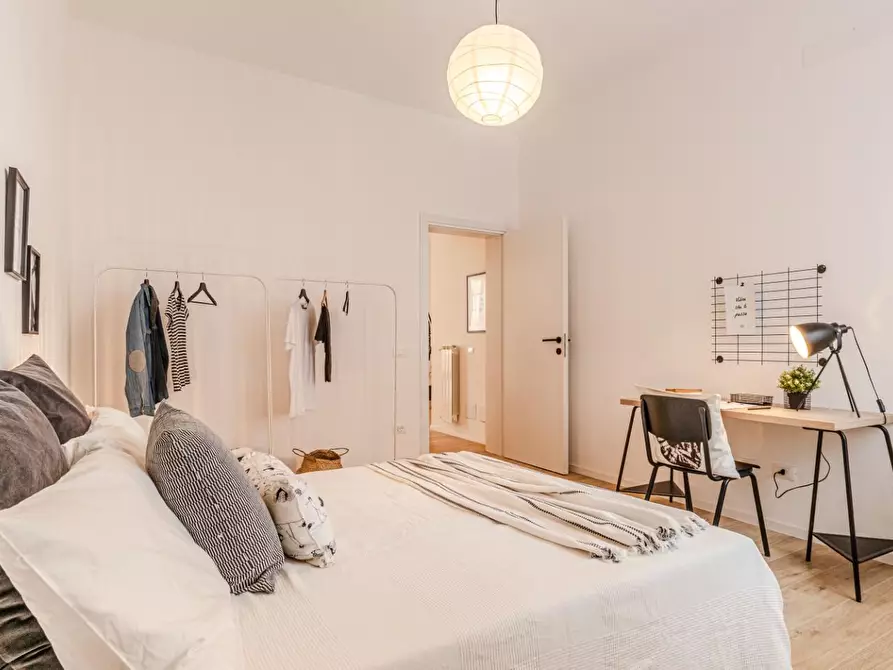 Immagine 21 di Appartamento in vendita  a Pontedera