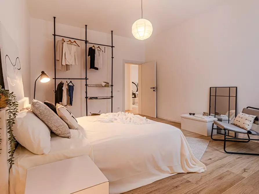 Immagine 28 di Appartamento in vendita  a Pontedera