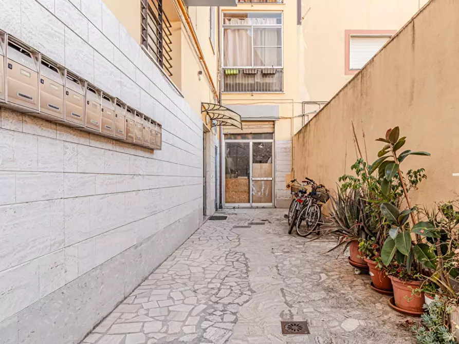 Immagine 64 di Appartamento in vendita  a Pontedera