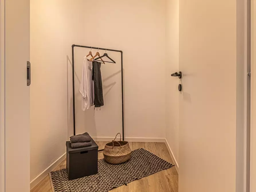 Immagine 51 di Appartamento in vendita  a Pontedera