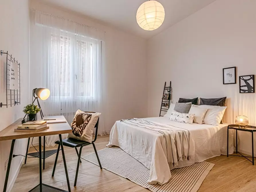 Immagine 19 di Appartamento in vendita  a Pontedera