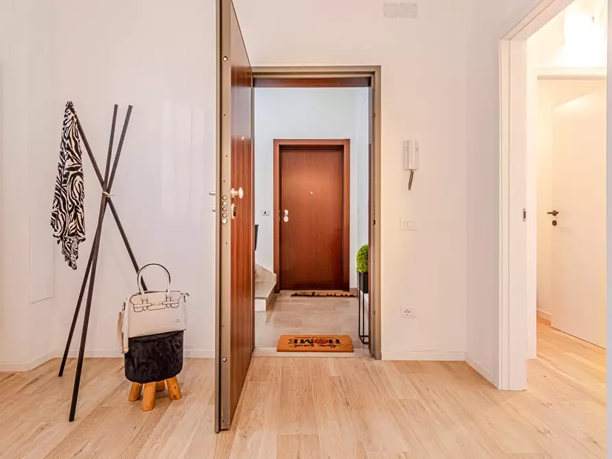 Immagine 54 di Appartamento in vendita  a Pontedera