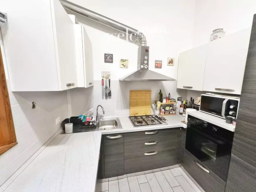 Immagine 23 di Appartamento in vendita  a Campi Bisenzio