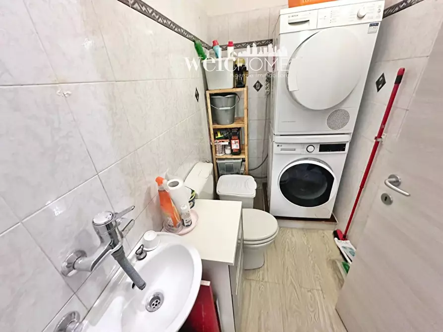 Immagine 31 di Appartamento in vendita  a Campi Bisenzio