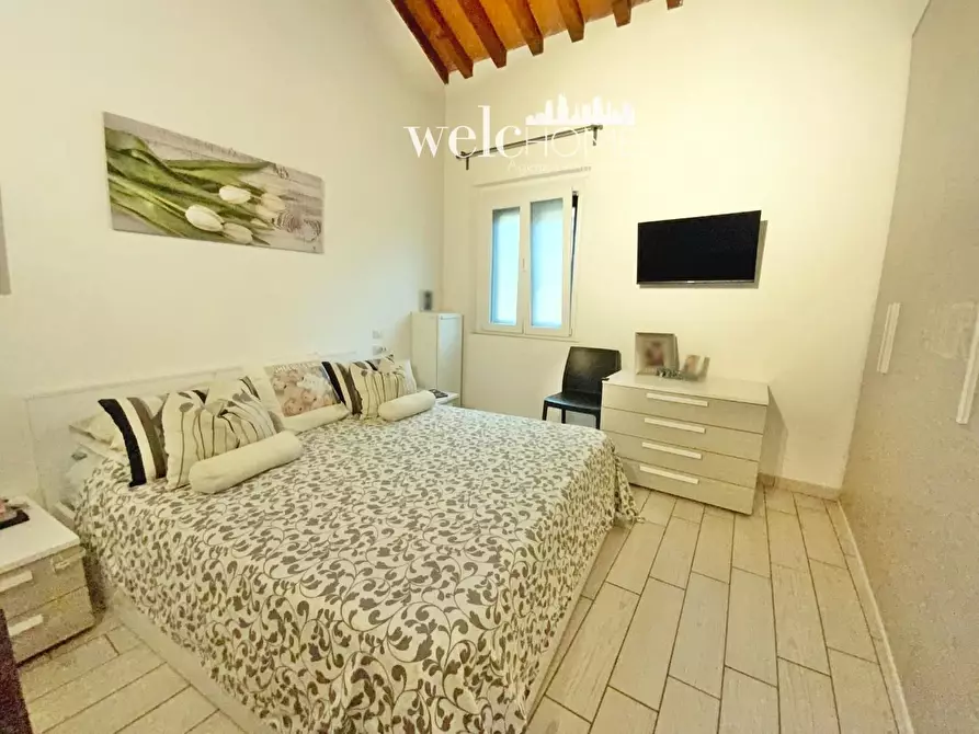 Immagine 24 di Appartamento in vendita  a Campi Bisenzio