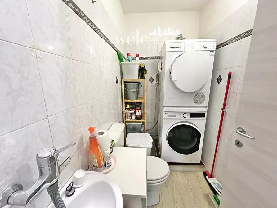 Immagine 16 di Appartamento in vendita  a Campi Bisenzio