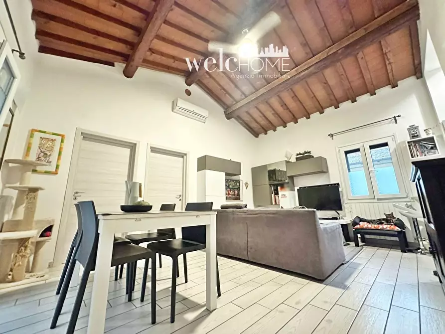 Immagine 19 di Appartamento in vendita  a Campi Bisenzio