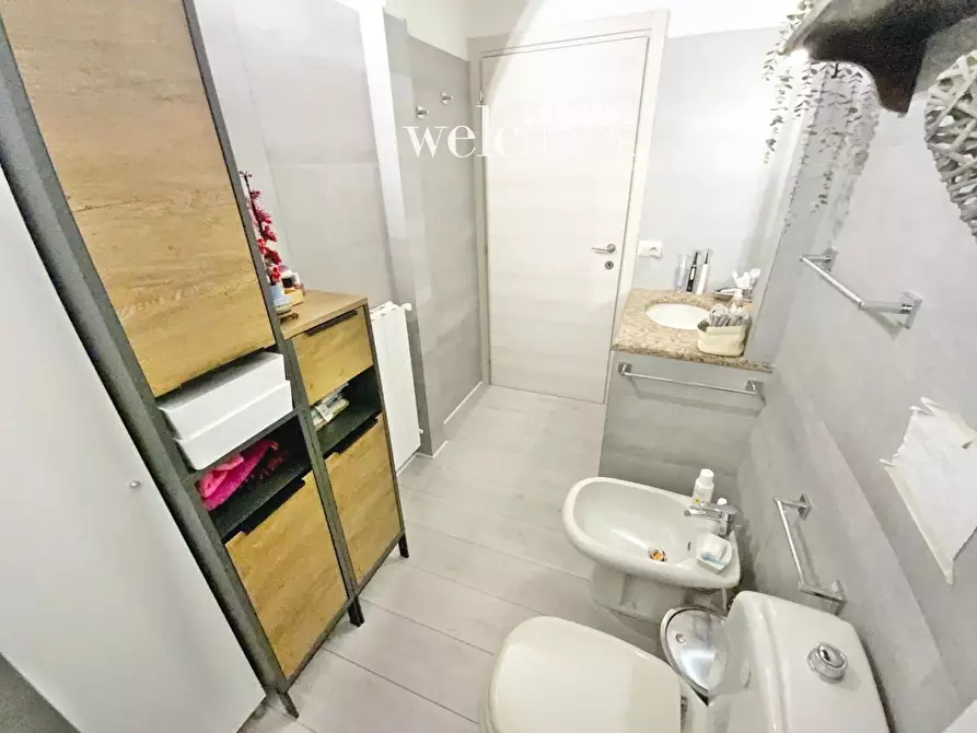 Immagine 30 di Appartamento in vendita  a Campi Bisenzio