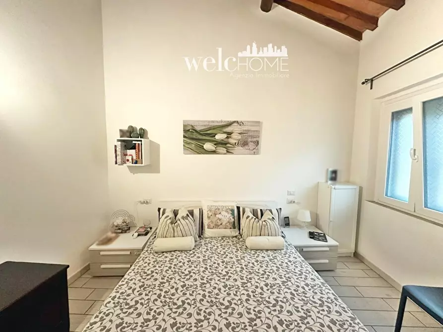 Immagine 10 di Appartamento in vendita  a Campi Bisenzio