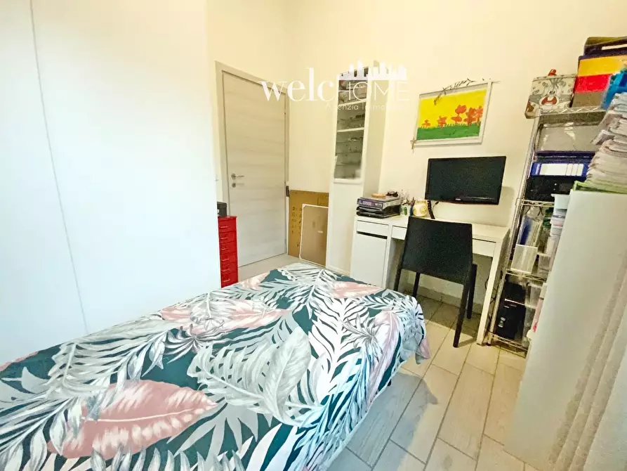 Immagine 13 di Appartamento in vendita  a Campi Bisenzio