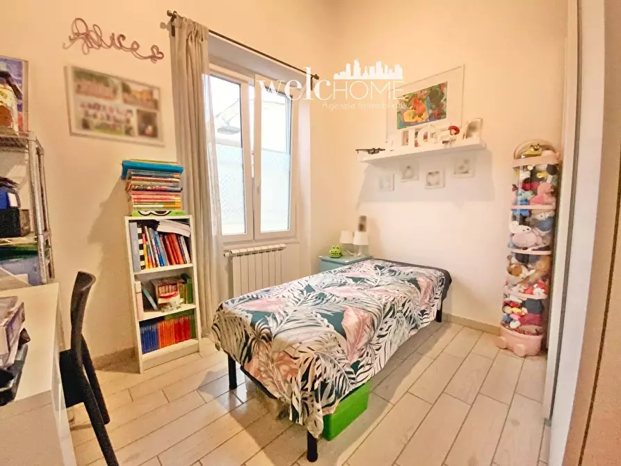 Immagine 26 di Appartamento in vendita  a Campi Bisenzio