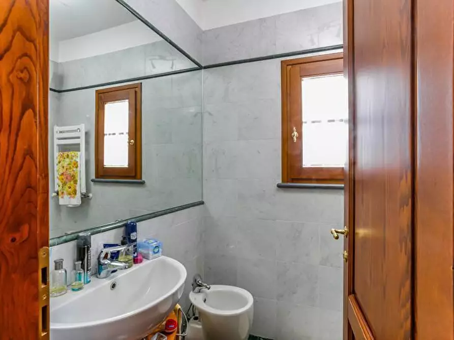 Immagine 14 di Casa semindipendente in vendita  a Pisa