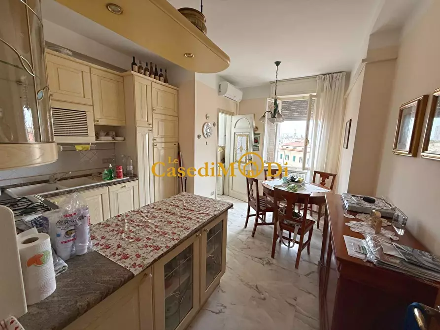 Immagine 12 di Appartamento in affitto  a Livorno