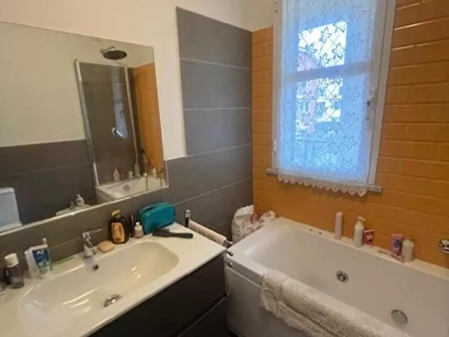 Immagine 7 di Appartamento in vendita  a Fosdinovo