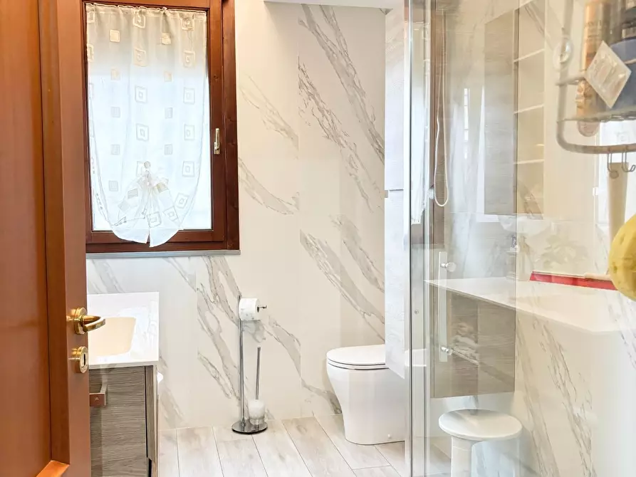 Immagine 24 di Appartamento in vendita  a Empoli