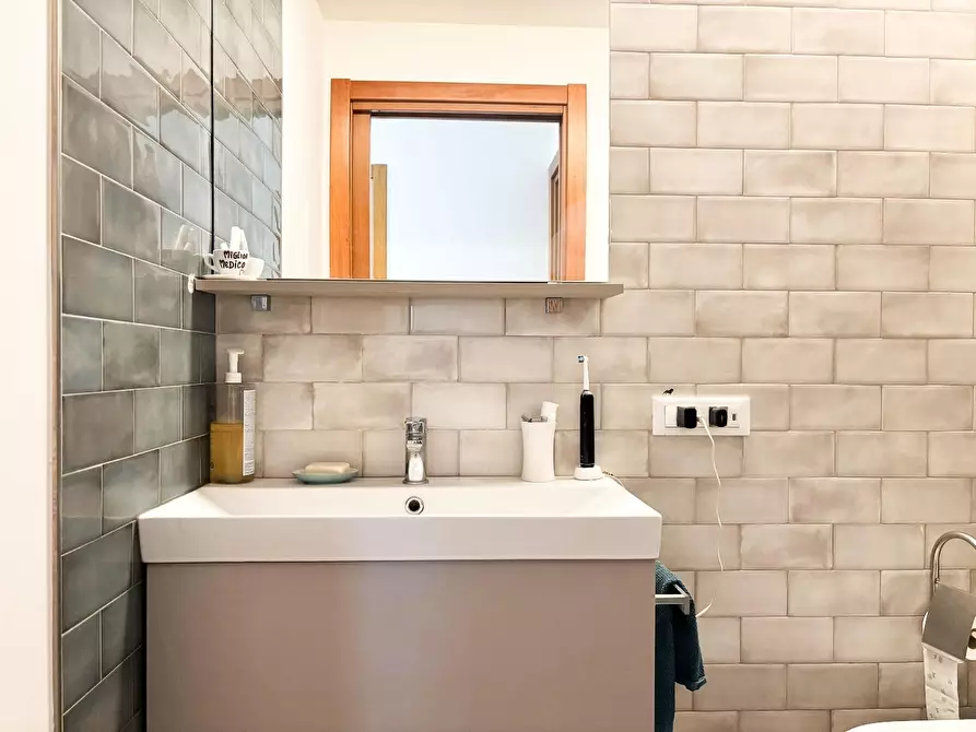 Immagine 31 di Appartamento in vendita  a Empoli