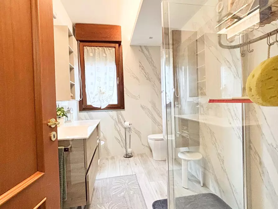 Immagine 25 di Appartamento in vendita  a Empoli