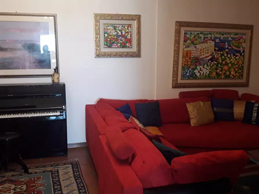 Immagine 24 di Casa semindipendente in vendita  a Massa