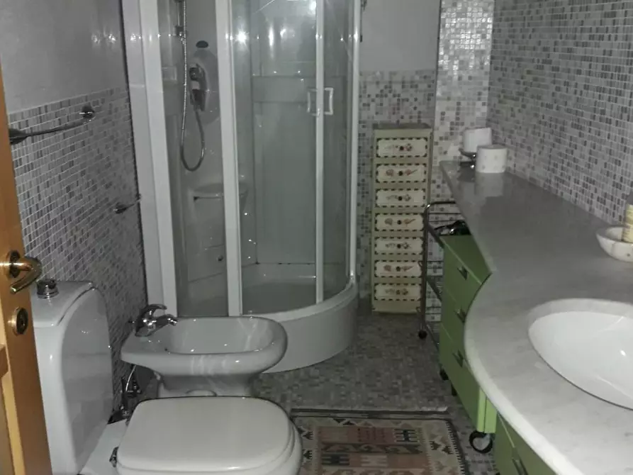 Immagine 16 di Casa semindipendente in vendita  a Massa