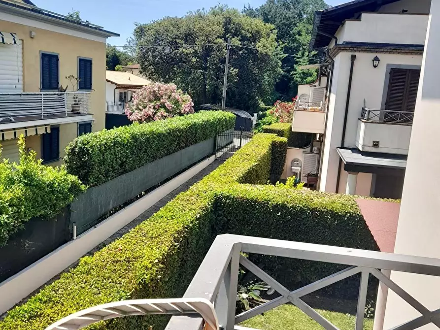 Immagine 9 di Appartamento in vendita  a Massa