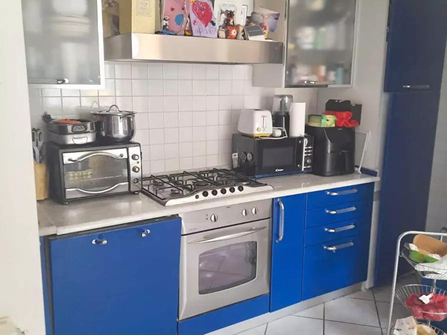 Immagine 11 di Appartamento in vendita  a Massa