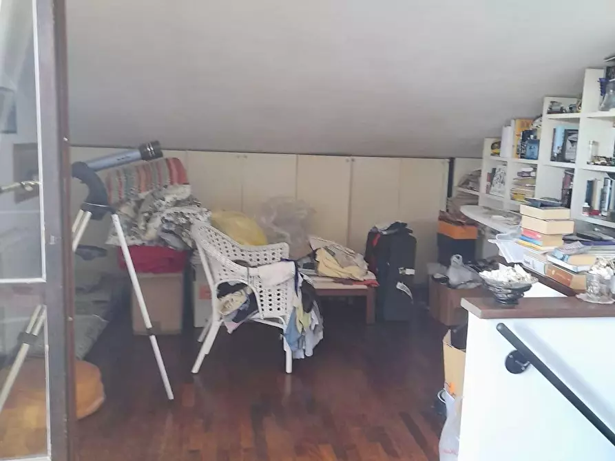 Immagine 3 di Appartamento in vendita  a Massa