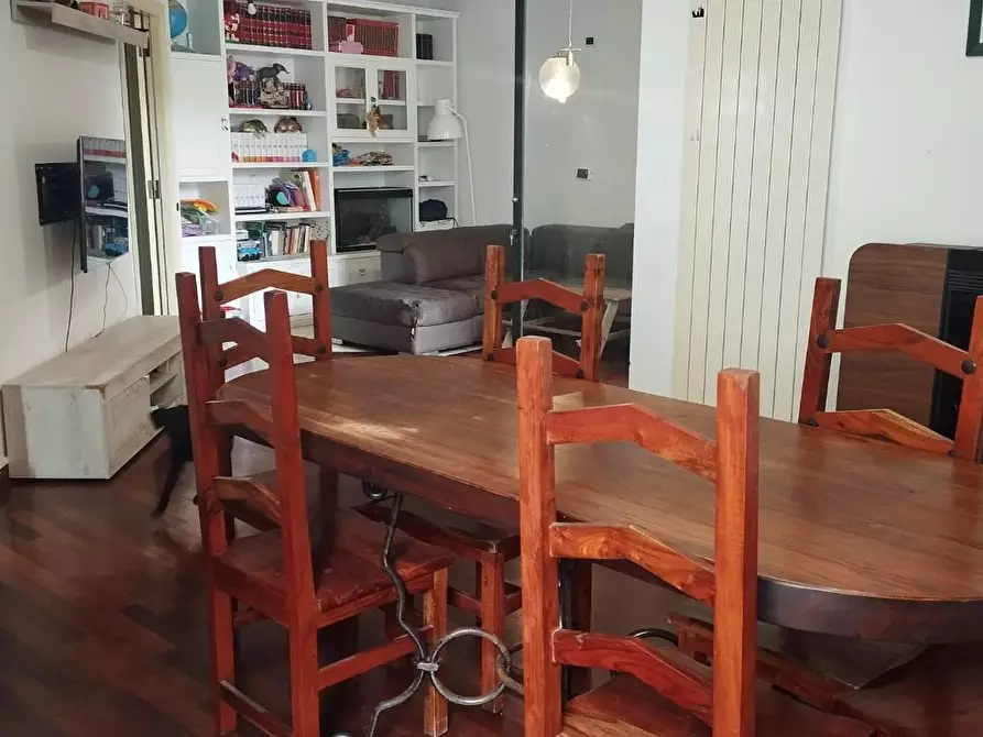 Immagine 1 di Terratetto in vendita  a Cascina