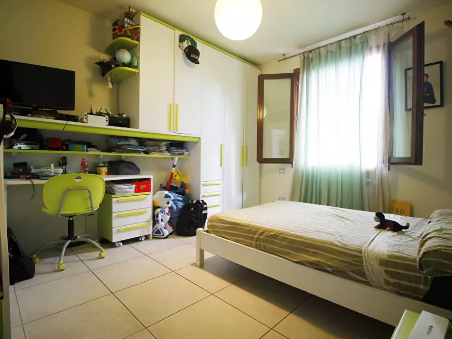 Immagine 15 di Appartamento in vendita  a Larciano