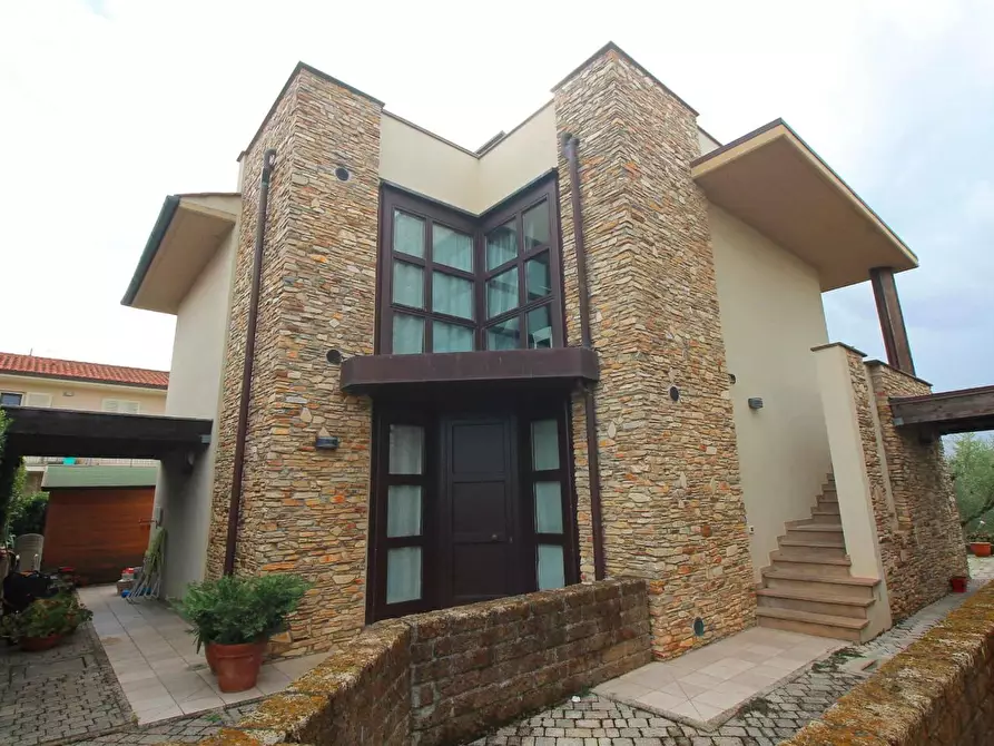 Immagine 23 di Appartamento in vendita  a Larciano