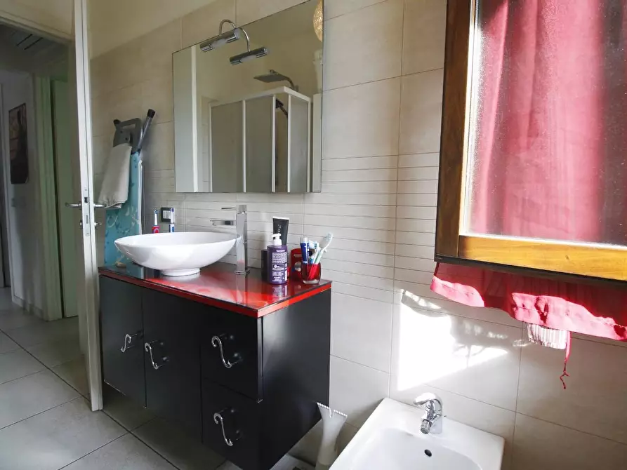 Immagine 18 di Appartamento in vendita  a Larciano