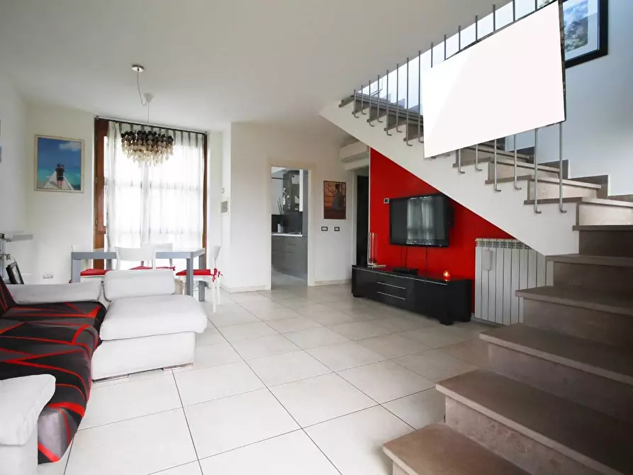 Immagine 9 di Appartamento in vendita  a Larciano