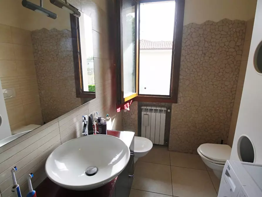 Immagine 17 di Appartamento in vendita  a Larciano