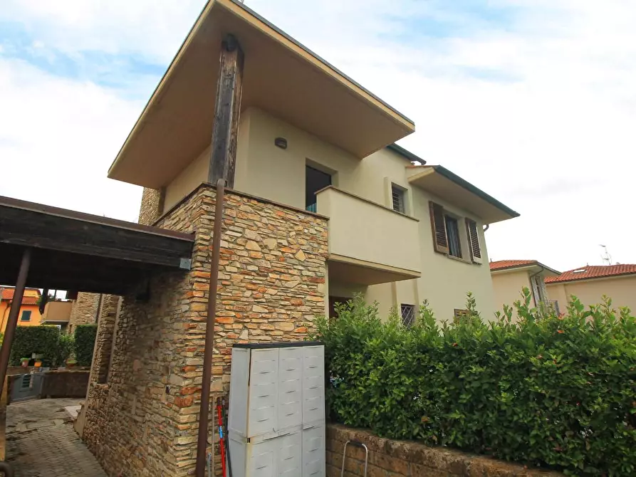 Immagine 2 di Appartamento in vendita  a Larciano