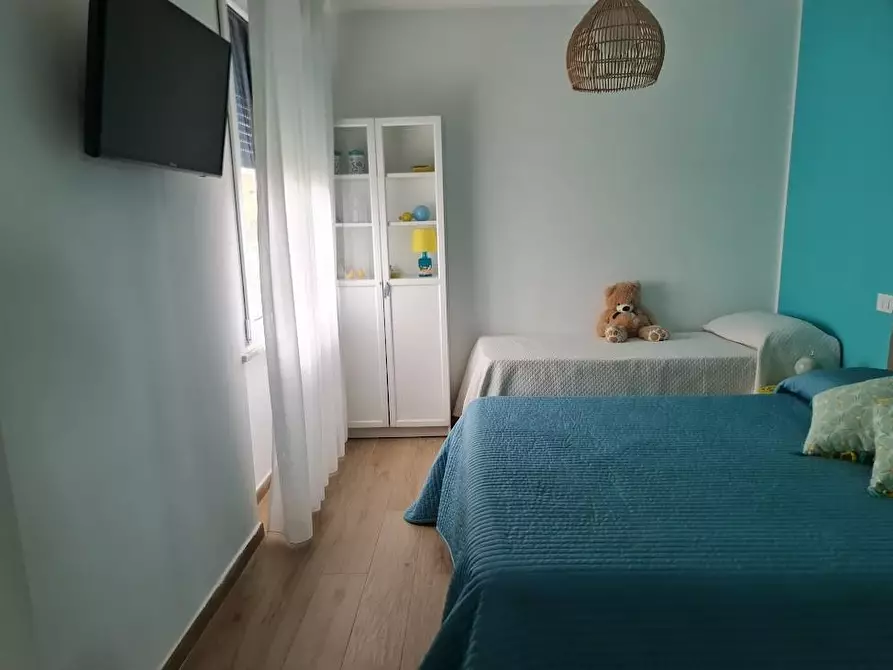 Immagine 8 di Appartamento in affitto  a Carrara