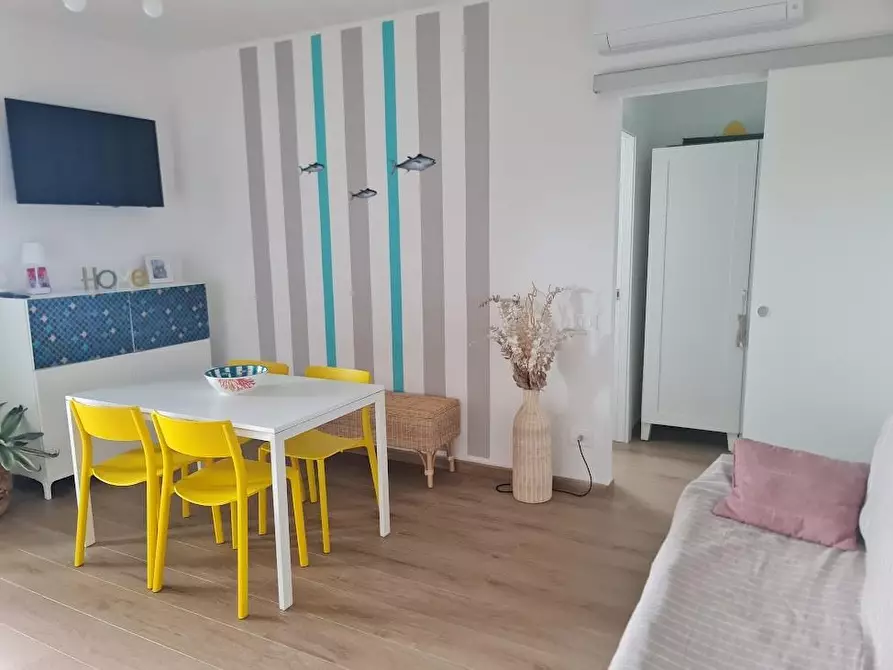 Immagine 5 di Appartamento in affitto  a Carrara