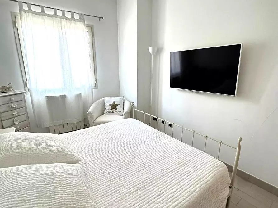 Immagine 18 di Villetta a schiera in vendita  a Forte Dei Marmi