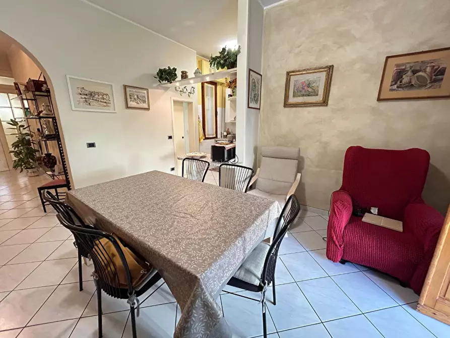 Immagine 2 di Appartamento in vendita  a Empoli