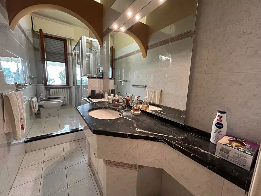 Immagine 14 di Appartamento in vendita  a Empoli