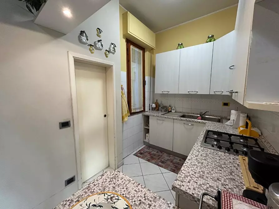 Immagine 8 di Appartamento in vendita  a Empoli