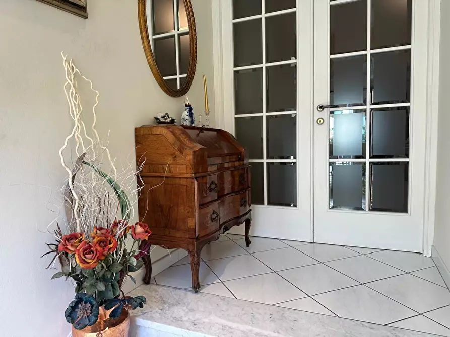 Immagine 2 di Appartamento in vendita  a Empoli