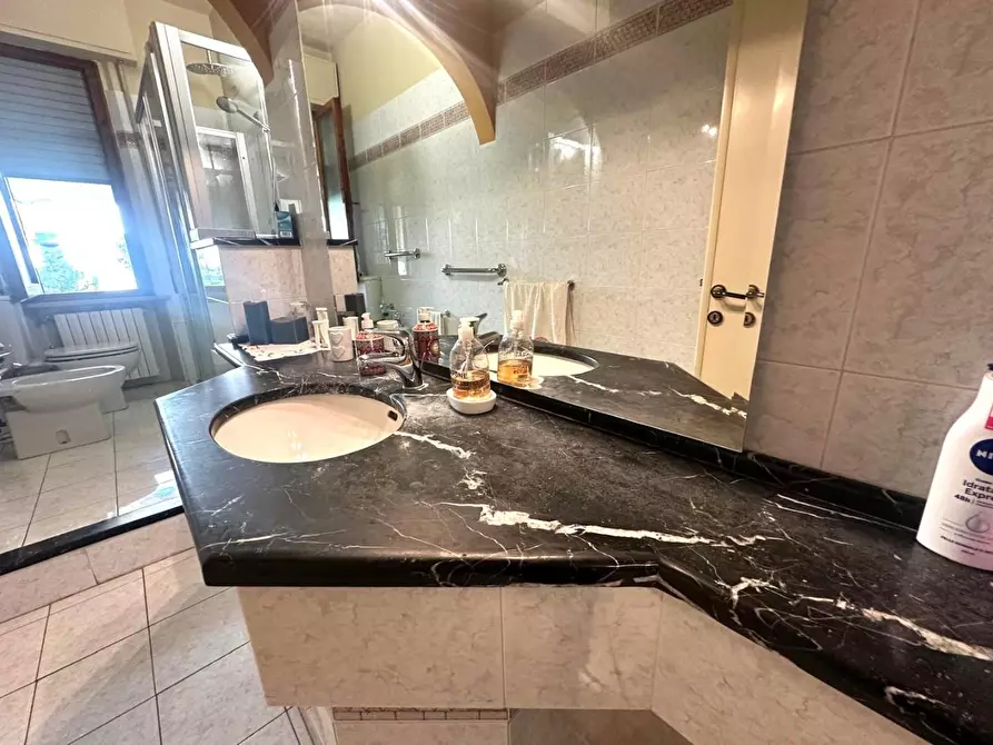 Immagine 11 di Appartamento in vendita  a Empoli