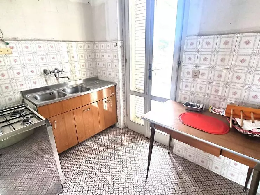 Immagine 13 di Mansarda in vendita  a Viareggio