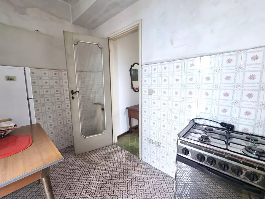 Immagine 12 di Mansarda in vendita  a Viareggio