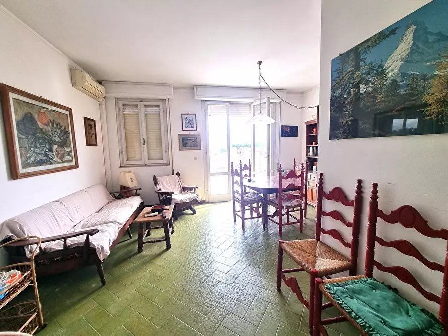 Immagine 9 di Mansarda in vendita  a Viareggio