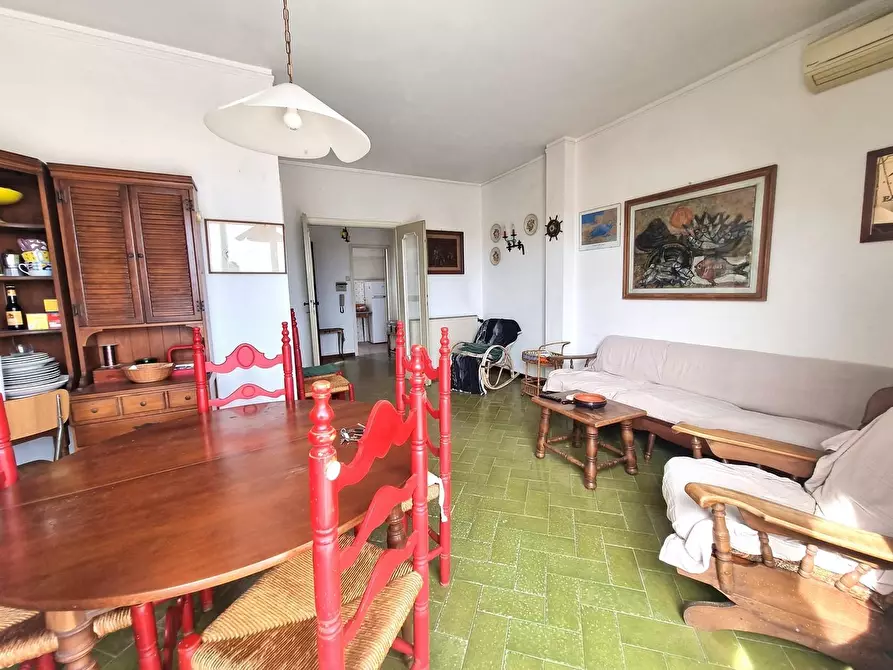 Immagine 6 di Mansarda in vendita  a Viareggio