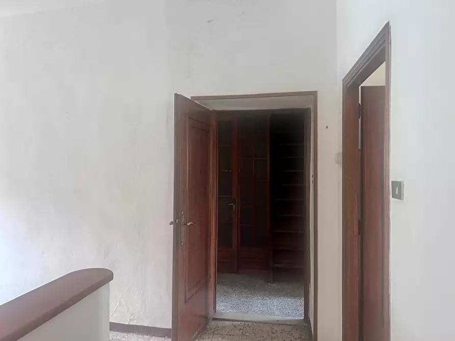 Immagine 9 di Appartamento in vendita  a Fivizzano