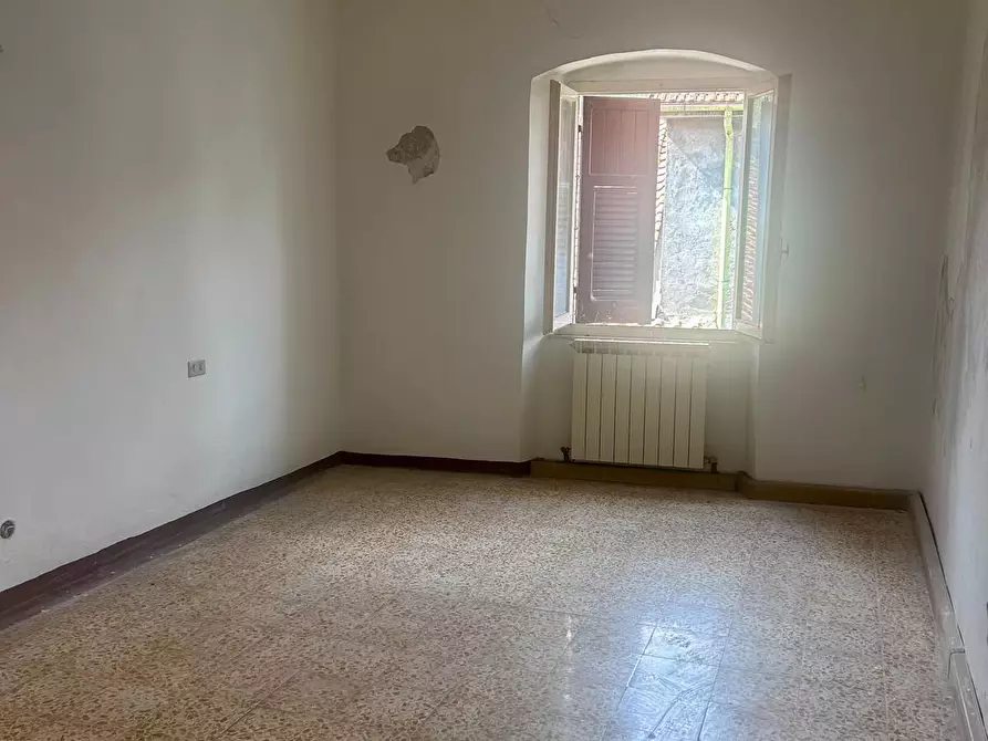 Immagine 6 di Appartamento in vendita  a Fivizzano