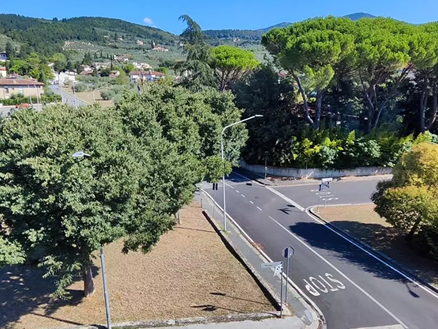 Immagine 38 di Appartamento in vendita  a Sesto Fiorentino