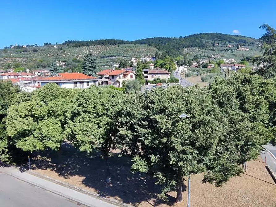 Immagine 36 di Appartamento in vendita  a Sesto Fiorentino